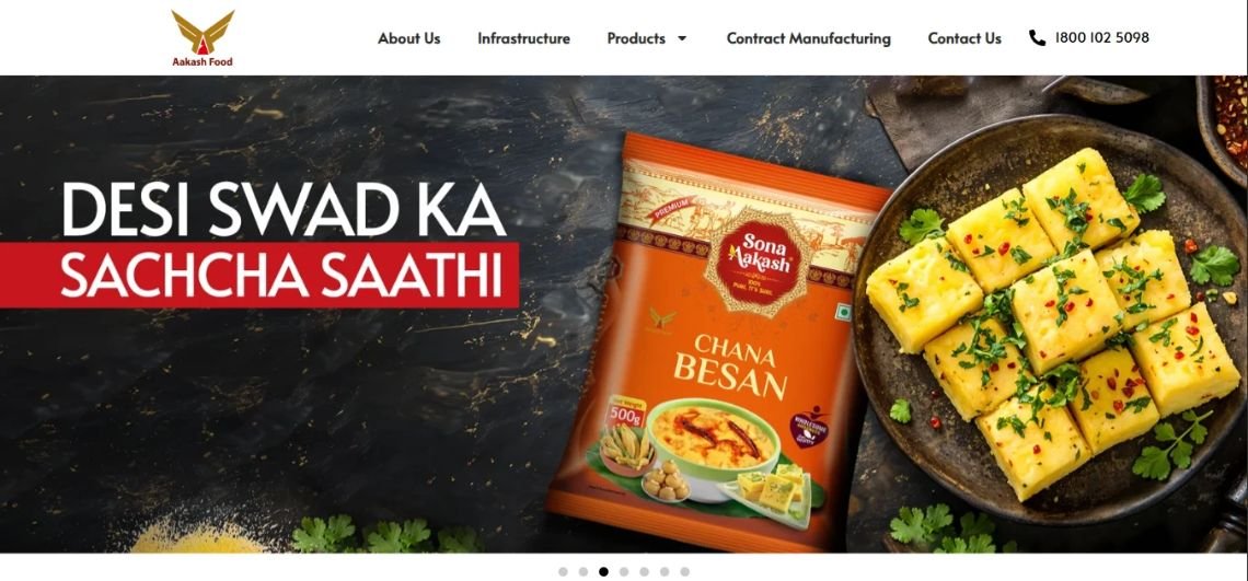 The Aakash Food homepage: a Desi Swad Ka Sachcha Saathi hero with a Sona Aakash chana besan pack beside a plate of dhokla